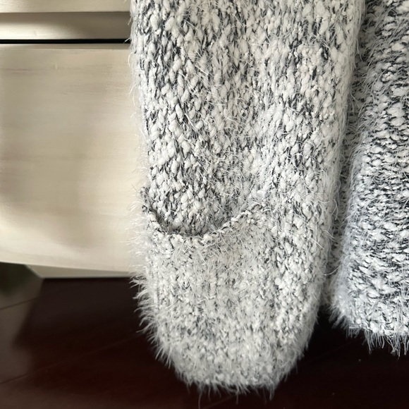 Soft fluffy cardigan - Picture 2 of 5